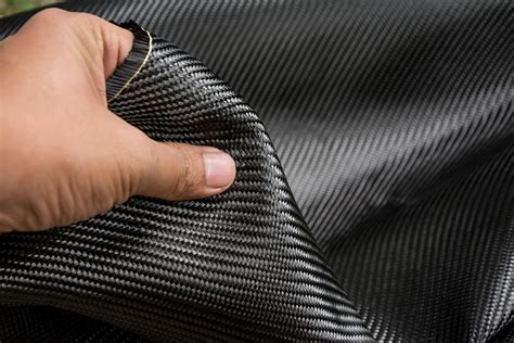 Carbon Fiber: Desvendando a Revolução Leve e Resistente para o Século XXI!